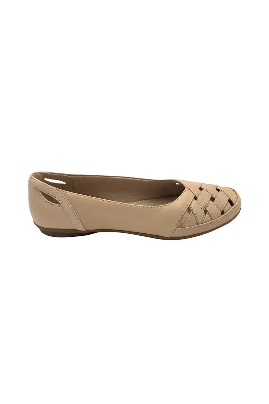 Clarks Collection Leather Flats Gracelin Maze Nude - Medium